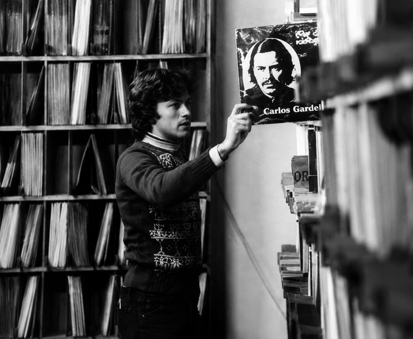 El archivo en Río Branco 1530, aquí, un LP de Carlos Gardel.